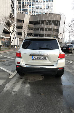 Внедорожник / Кроссовер Toyota Highlander 2012 в Киеве