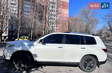 Позашляховик / Кросовер Toyota Highlander 2013 в Дніпрі