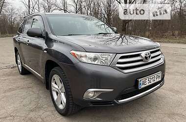 Позашляховик / Кросовер Toyota Highlander 2011 в Кривому Розі