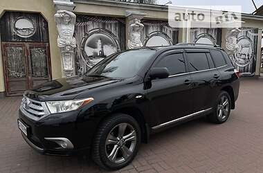 Внедорожник / Кроссовер Toyota Highlander 2011 в 