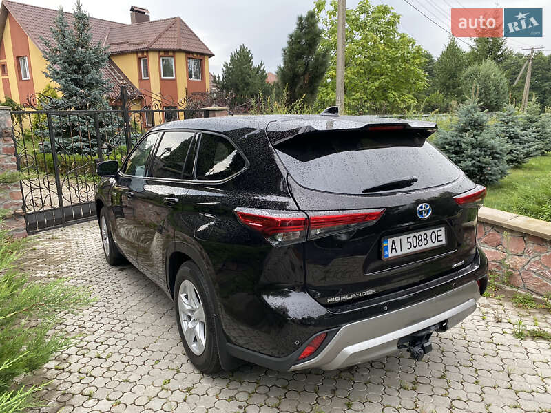 Внедорожник / Кроссовер Toyota Highlander 2020 в Киеве