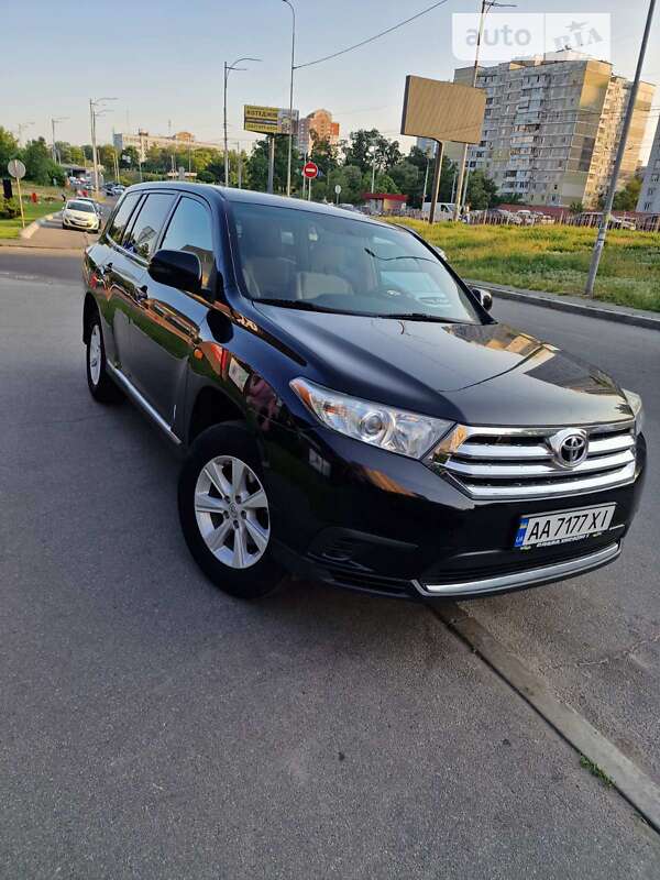 Внедорожник / Кроссовер Toyota Highlander 2013 в Киеве