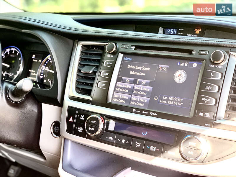 Позашляховик / Кросовер Toyota Highlander 2018 в Харкові