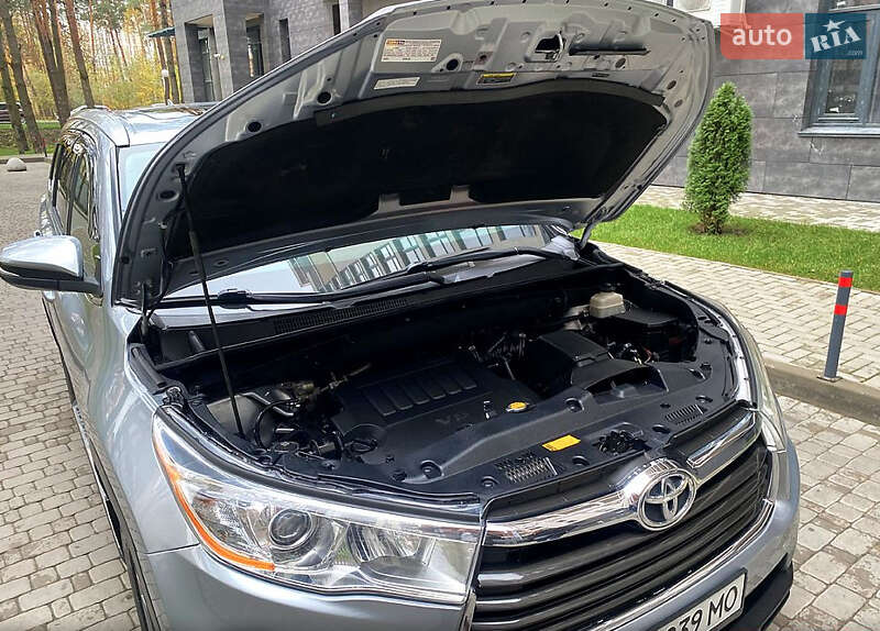 Внедорожник / Кроссовер Toyota Highlander 2014 в Львове фото 12 Внедорожник / Кроссовер Toyota Highlander 2014 в Львове