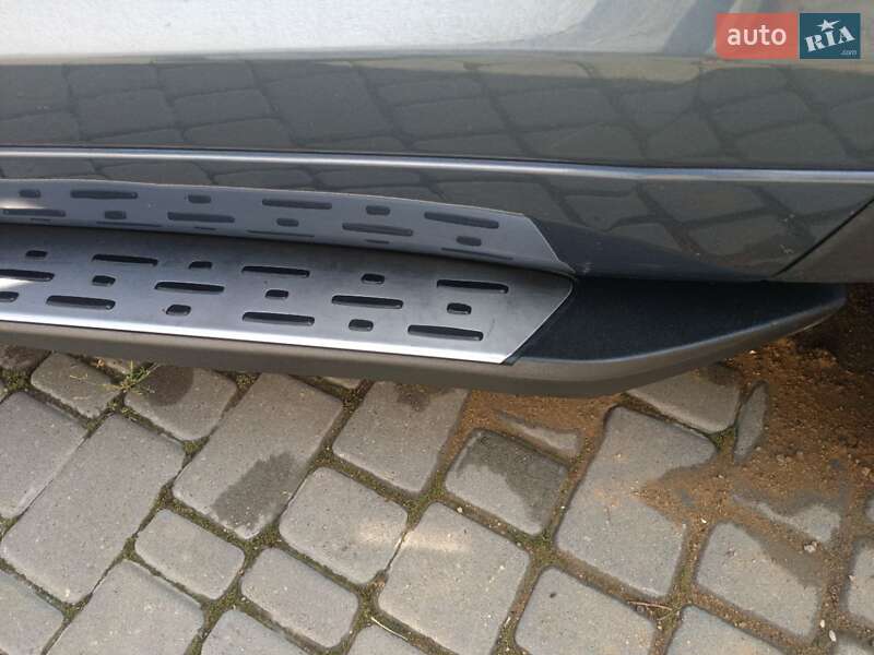 Позашляховик / Кросовер Toyota Highlander 2017 в Одесі