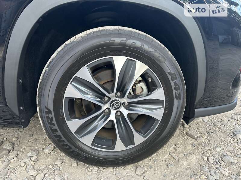 Внедорожник / Кроссовер Toyota Highlander 2022 в Одессе
