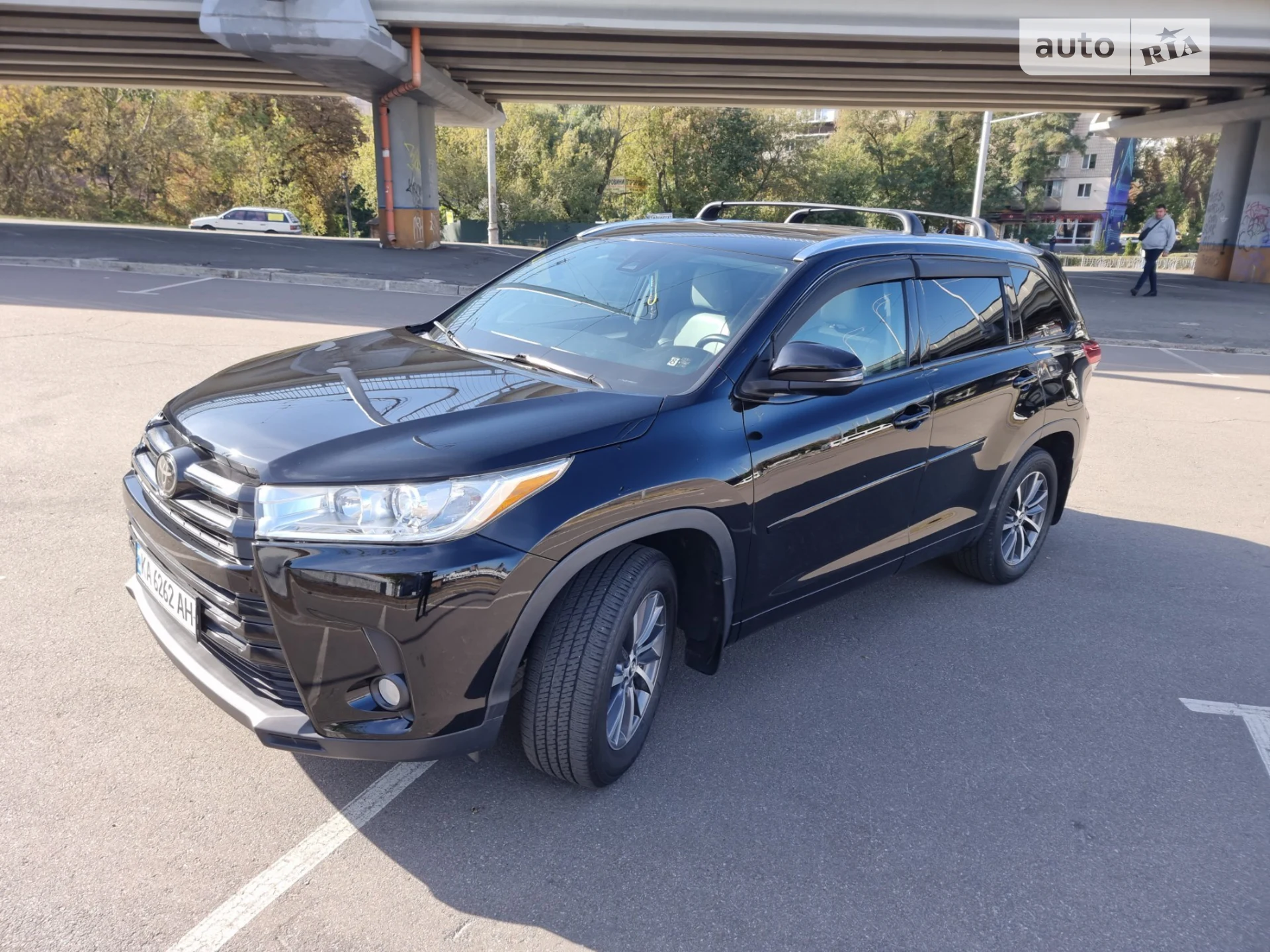 2017 Toyota Highlander - фото 1