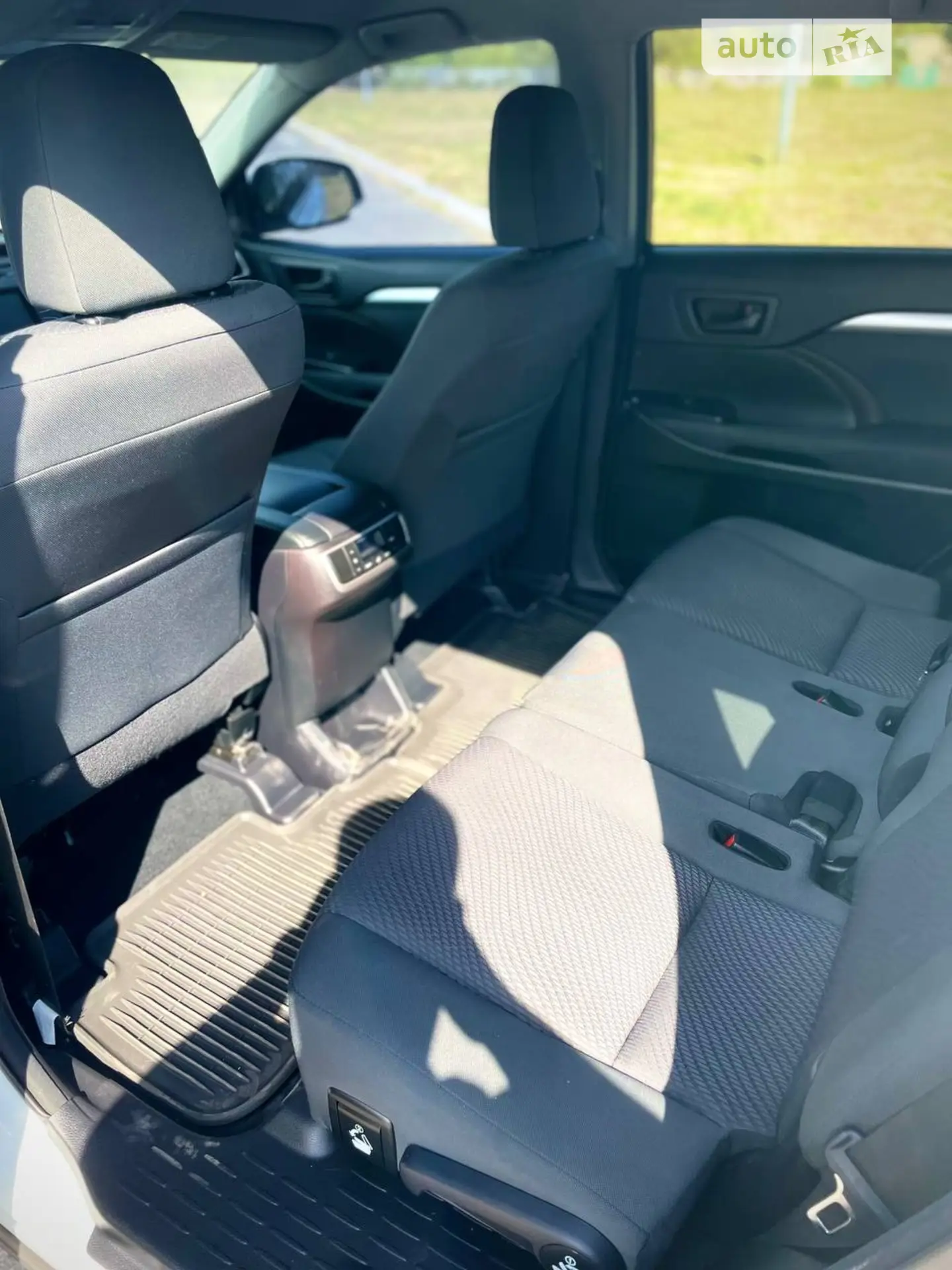 2017 Toyota Highlander - мініатюра 11