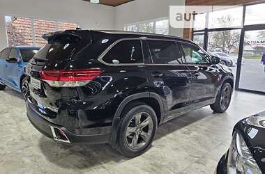 Внедорожник / Кроссовер Toyota Highlander 2018 в Коломые