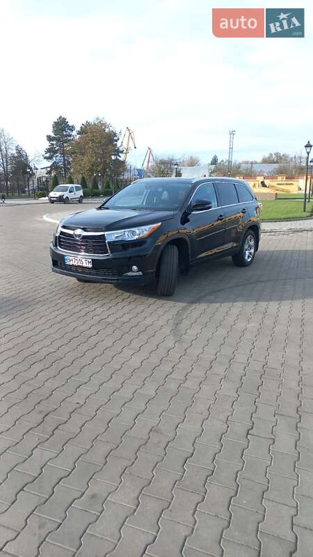 Внедорожник / Кроссовер Toyota Highlander 2016 в Измаиле фото 9 Внедорожник / Кроссовер Toyota Highlander 2016 в Измаиле