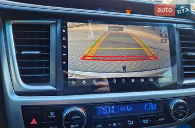 Позашляховик / Кросовер Toyota Highlander 2015 в Запоріжжі