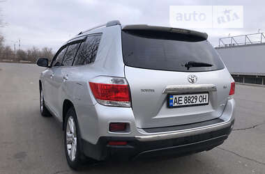 Внедорожник / Кроссовер Toyota Highlander 2011 в Кривом Роге