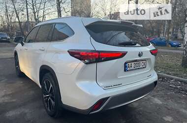 Позашляховик / Кросовер Toyota Highlander 2021 в Києві