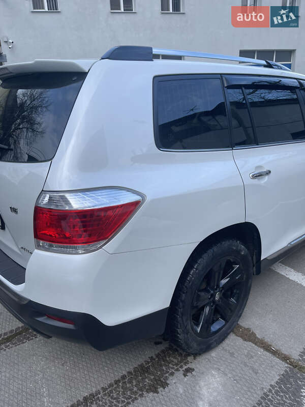 Внедорожник / Кроссовер Toyota Highlander 2013 в Львове фото 21 Внедорожник / Кроссовер Toyota Highlander 2013 в Львове