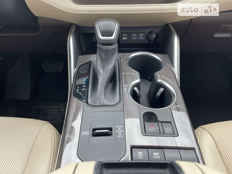 Внедорожник / Кроссовер Toyota Highlander 2022 в Котельве