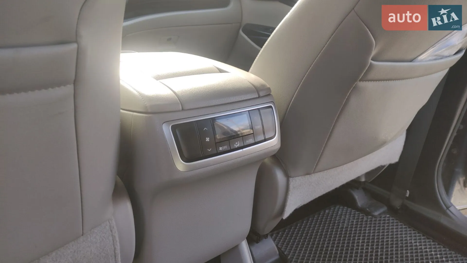 2016 Toyota Highlander - мініатюра 18