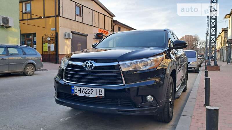 Внедорожник / Кроссовер Toyota Highlander 2015 в Одессе