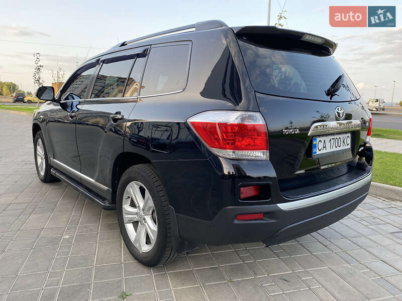 Позашляховик / Кросовер Toyota Highlander 2011 в Черкасах