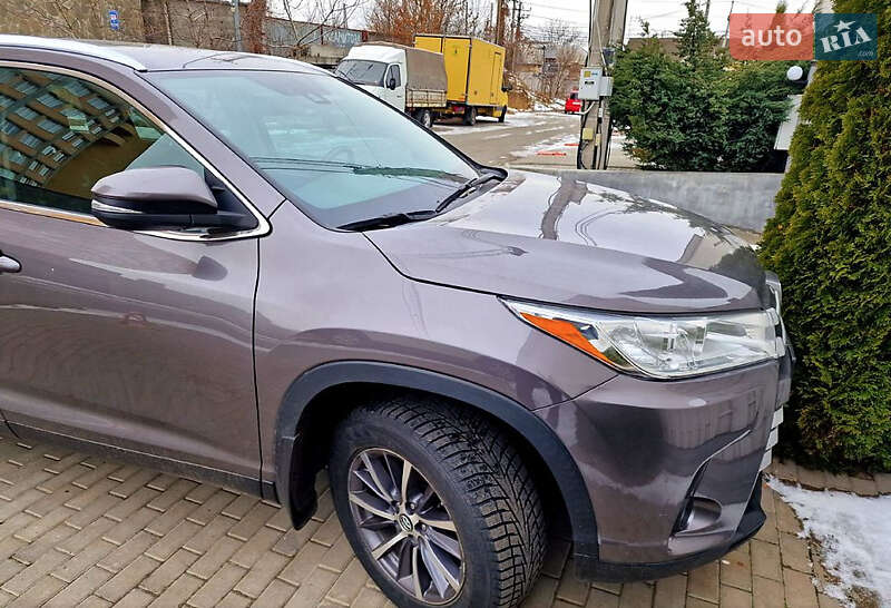 Позашляховик / Кросовер Toyota Highlander 2019 в Львові фото 14 Позашляховик / Кросовер Toyota Highlander 2019 в Львові
