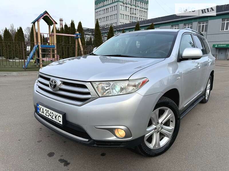 Внедорожник / Кроссовер Toyota Highlander 2011 в Киеве