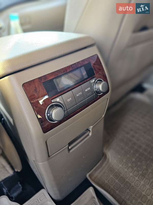 Позашляховик / Кросовер Toyota Highlander 2011 в Рівному