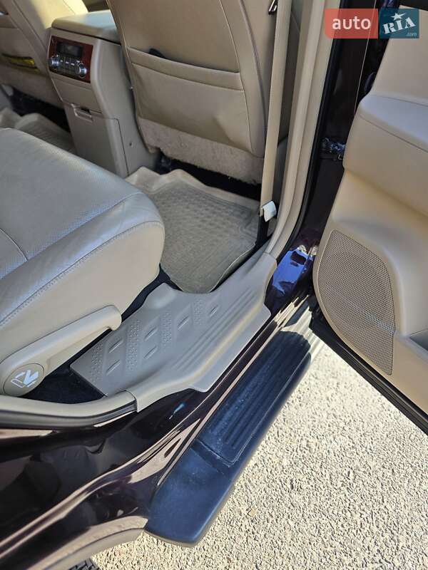 Позашляховик / Кросовер Toyota Highlander 2011 в Рівному