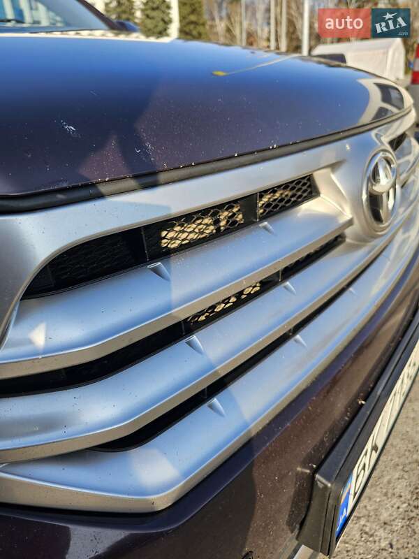 Позашляховик / Кросовер Toyota Highlander 2011 в Рівному