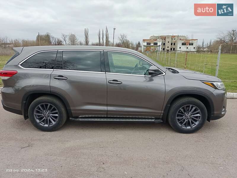 Toyota Highlander 2017
