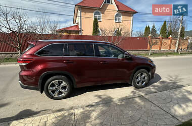 Позашляховик / Кросовер Toyota Highlander 2017 в Києві