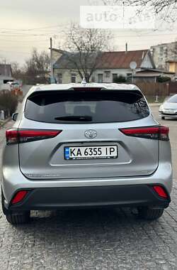 Внедорожник / Кроссовер Toyota Highlander 2021 в Василькове