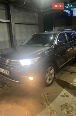 Позашляховик / Кросовер Toyota Highlander 2010 в Яремчі