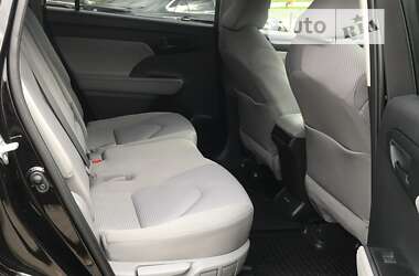 Внедорожник / Кроссовер Toyota Highlander 2020 в 