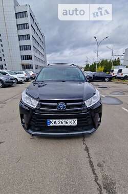 Позашляховик / Кросовер Toyota Highlander 2019 в Києві