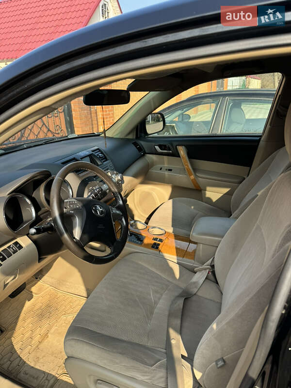 Позашляховик / Кросовер Toyota Highlander 2010 в Одесі