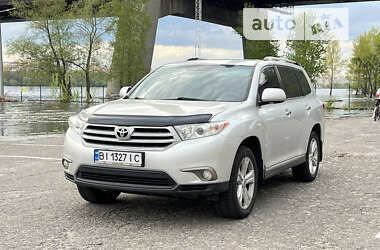 Внедорожник / Кроссовер Toyota Highlander 2011 в Киеве