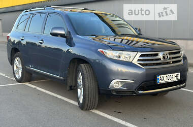 Внедорожник / Кроссовер Toyota Highlander 2011 в Киеве