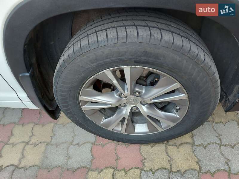 Внедорожник / Кроссовер Toyota Highlander 2015 в Виннице фото 3 Внедорожник / Кроссовер Toyota Highlander 2015 в Виннице