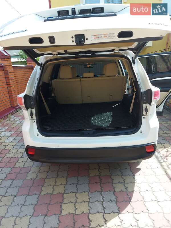 Внедорожник / Кроссовер Toyota Highlander 2015 в Виннице фото 11 Внедорожник / Кроссовер Toyota Highlander 2015 в Виннице