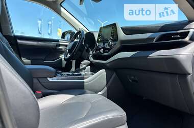 Внедорожник / Кроссовер Toyota Highlander 2020 в Днепре