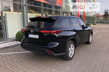 Внедорожник / Кроссовер Toyota Highlander 2023 в Луцке