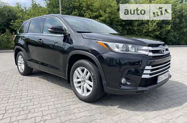 Позашляховик / Кросовер Toyota Highlander 2016 в Хмельницькому