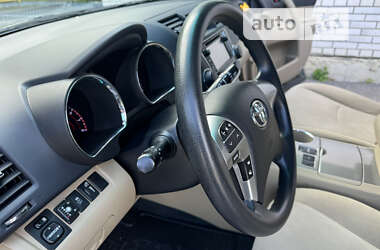 Внедорожник / Кроссовер Toyota Highlander 2013 в Хмельницком