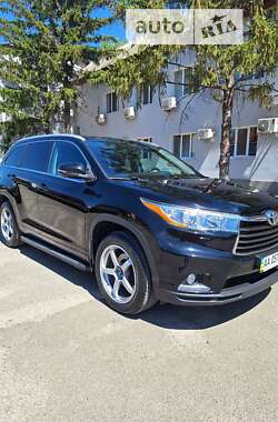 Внедорожник / Кроссовер Toyota Highlander 2014 в Киеве