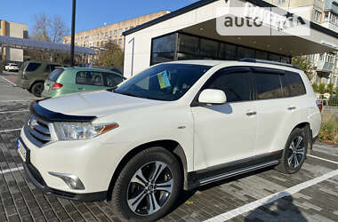 Внедорожник / Кроссовер Toyota Highlander 2011 в Черкассах