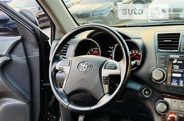 Позашляховик / Кросовер Toyota Highlander 2013 в Харкові