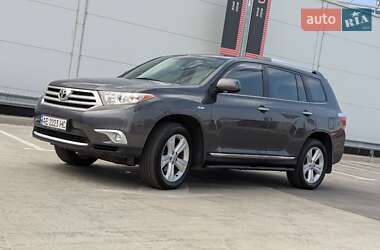 Позашляховик / Кросовер Toyota Highlander 2011 в Києві