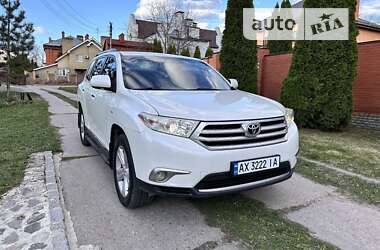 Позашляховик / Кросовер Toyota Highlander 2013 в Харкові