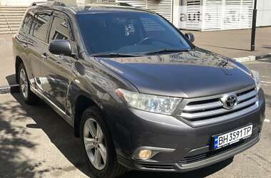 Внедорожник / Кроссовер Toyota Highlander 2010 в Черноморске