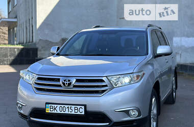 Внедорожник / Кроссовер Toyota Highlander 2011 в Ровно