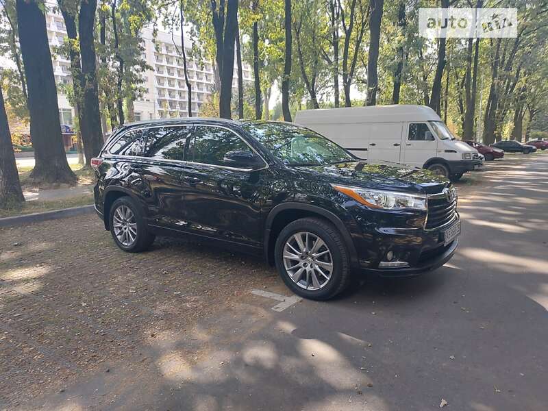 Позашляховик / Кросовер Toyota Highlander 2014 в Вінниці